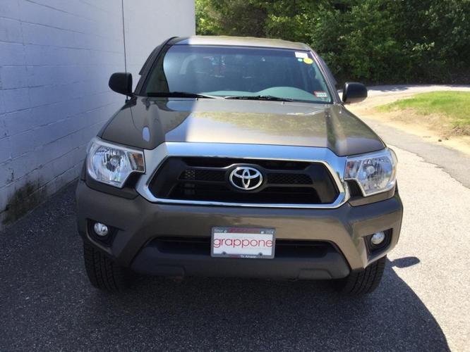 2013 toyota tacoma v6 4x4 v6 4dr double cab 5.0 ft sb 5a for sale in bow, new hampshire
