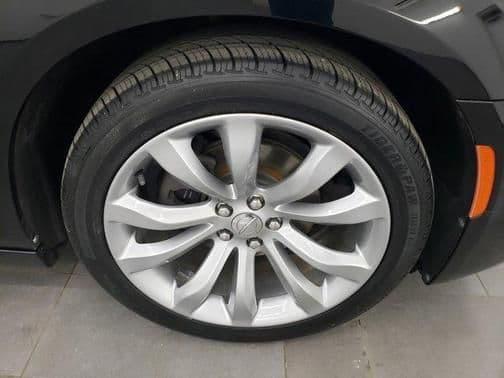 2019 chrysler 300 touring in fond du lac, wisconsin