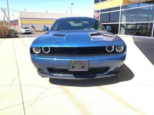 2022 dodge challenger sxt in hurricane, west virginia