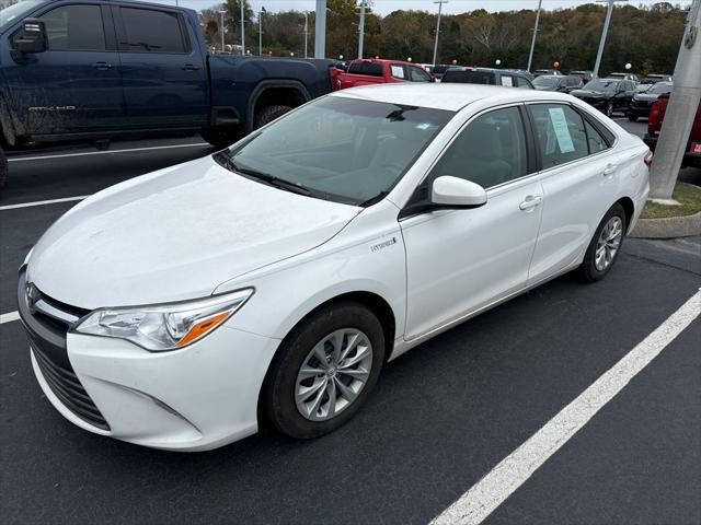 2016 toyota camry hybrid le