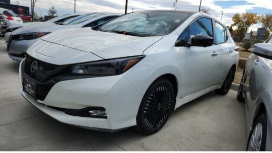 2025 Nissan Leaf