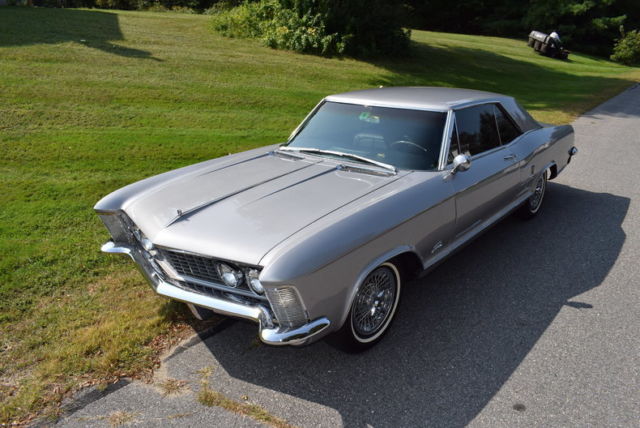 1964 silver wildcat 465 pristine loaded tinted windows great driver