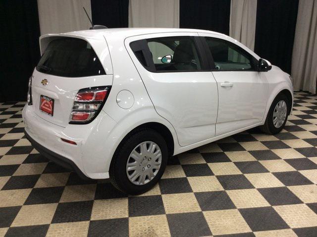 2017 chevrolet sonic lt