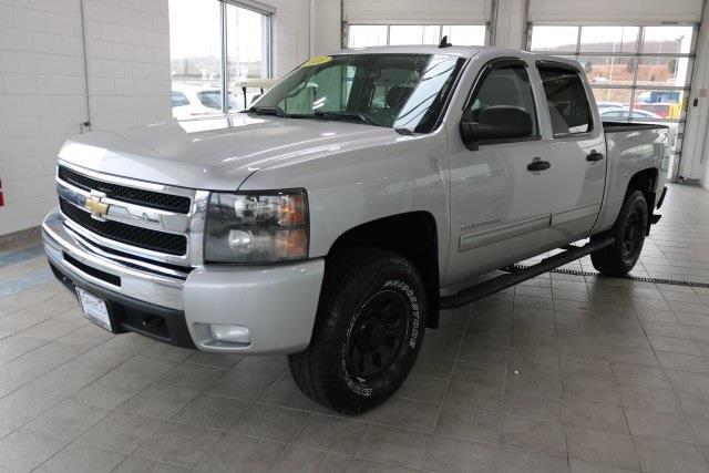 2010 chevrolet silverado 1500 lt 4x4 lt 4dr crew cab 5.8 ft. sb for sale in johnston, rhode island