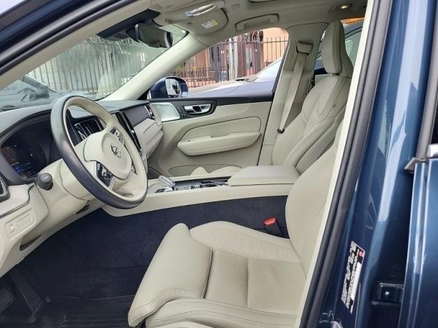 2022 volvo xc60 recharge plug-in hybrid t8 inscription