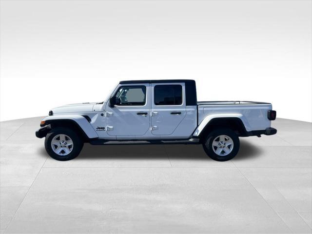 2022 jeep gladiator sport s