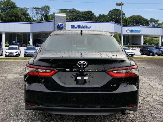 2023 toyota camry le