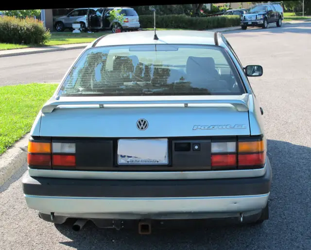 a born classic! 1991 volkswagen passat gl wagon 4-door 2.0l