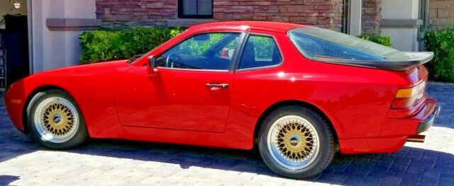 1985 porsche 944 euro model sports car: beautiful, quick and fun!
