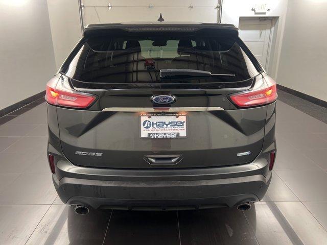 2020 ford edge se