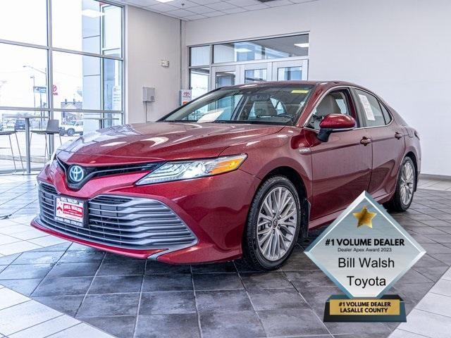2020 toyota camry hybrid xle