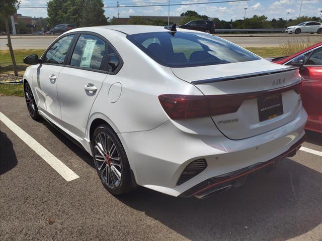 2023 kia forte gt