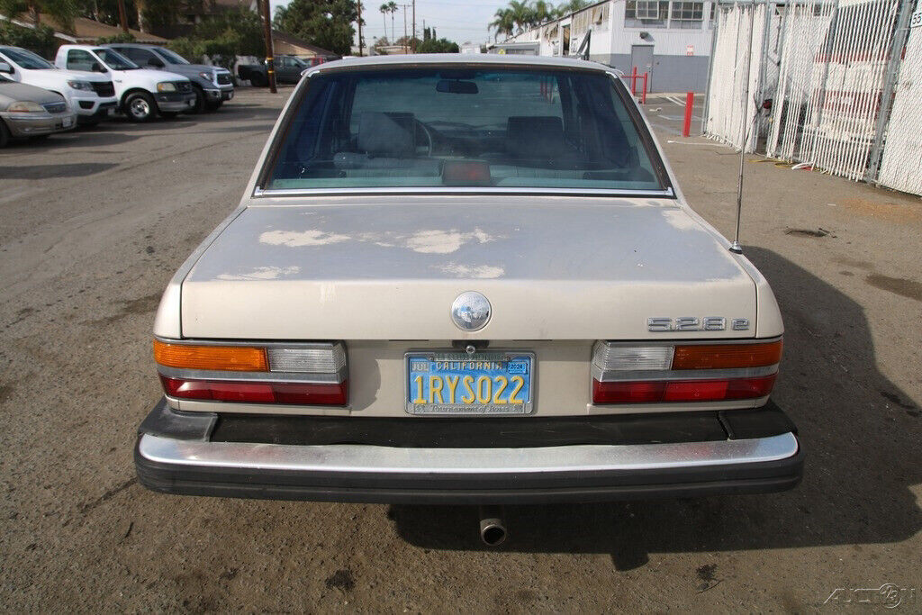 (omr) 1986 bmw 528e 6 cylinder 2.7l automatic no reserve