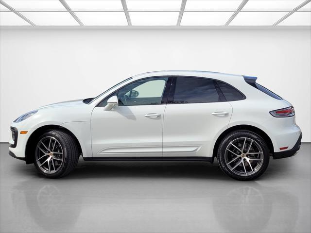 2024 porsche macan base