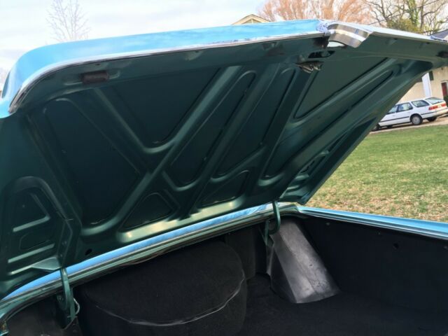 chrysler imperial rust free beautiful original leather perfect vinyl top