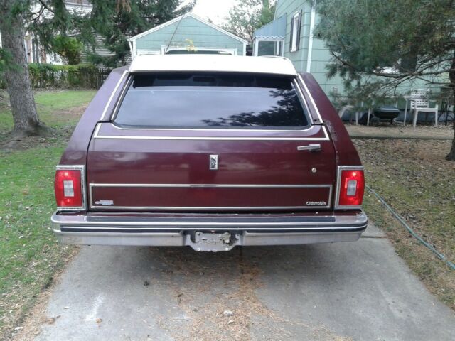 1979 oldsmobile custom cruiser wagon...snow fighting beast !