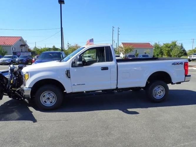 2017 ford f-350 super duty xlt 4x4 xlt 2dr regular cab 8 ft. lb srw pickup for sale in bangor, maine