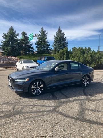 2022 volvo s60 b5 awd momentum