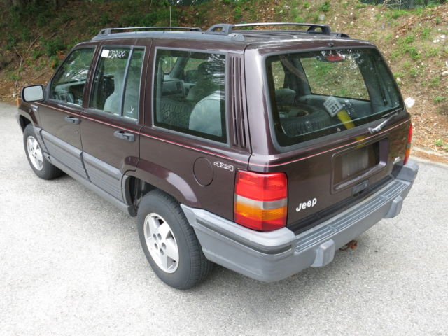 1993 jeep grand cherokee 4x4 very low miles runs & drives well no reserve