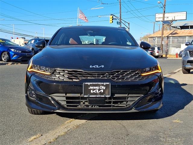 2022 kia k5 gt-line