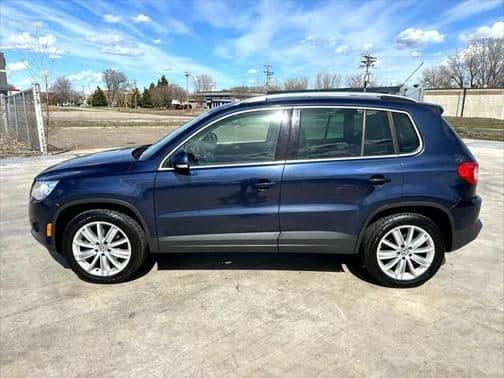 2011 volkswagen tiguan se in blaine, minnesota