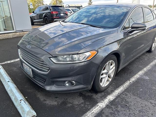 2016 ford fusion se
