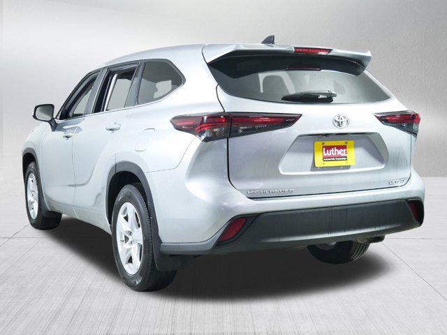 2024 toyota highlander le