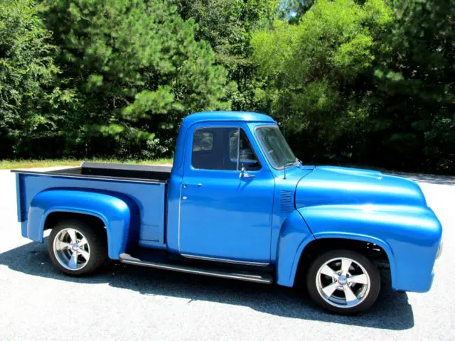 sharp driver, strong v8, auto trans, pwr disc brakes, and more!