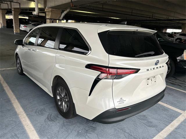 2021 toyota sienna xle 7 passenger