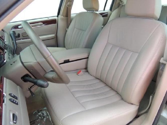 2005 lincoln town car signature in akron, oh