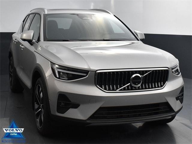 2024 volvo xc40 b5 plus bright