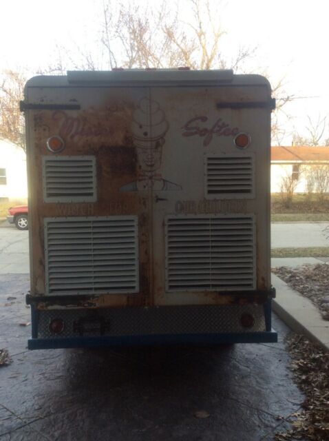 1959 ford boyer body ice cream truck