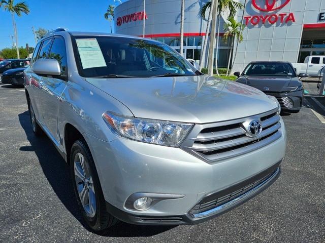 2013 toyota highlander limited