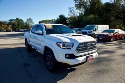 2017 toyota tacoma trd sport 4x4 trd sport 4dr double cab 5.0 ft sb 6m for sale in columbia, connecticut
