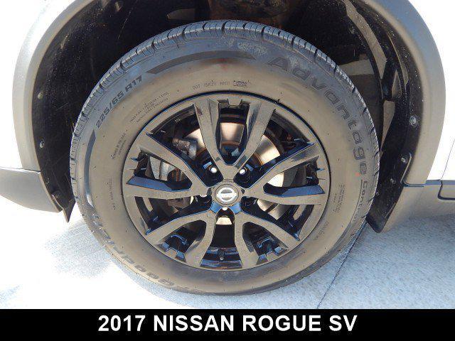 2017 nissan rogue sv