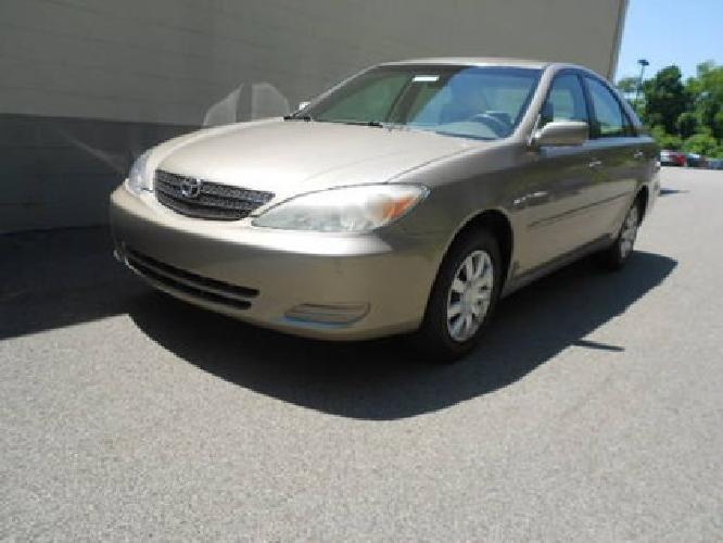 2004 toyota camry le! very nice in west mifflin, pa