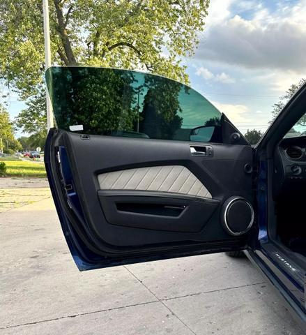2012 ford mustang v6 premium