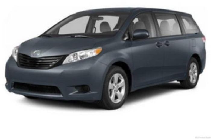 2013 toyota sienna le in harrisonburg, va