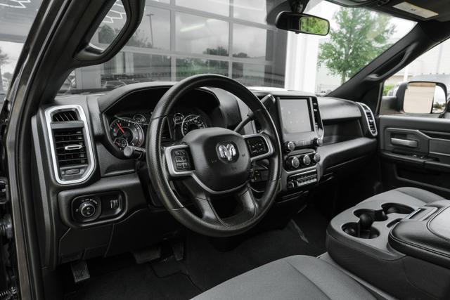 2022 ram 3500 big horn crew cab 4x4 8' box
