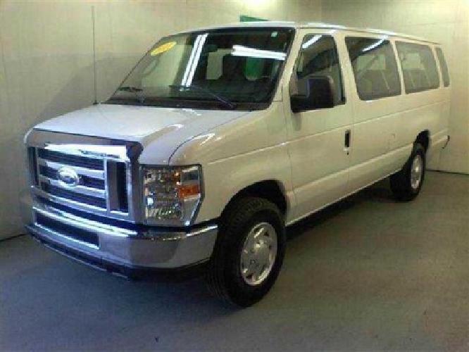 2011 ford e350 super duty passenger xlt extended van 3d in cincinnati, oh
