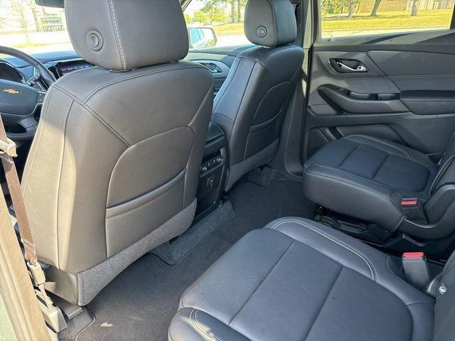 2023 chevrolet traverse lt leather