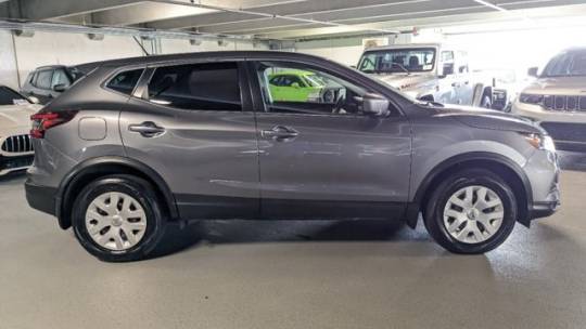 2020 nissan rogue sport s