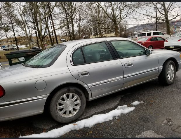 2001 lincoln continental in pennsylvania by owner