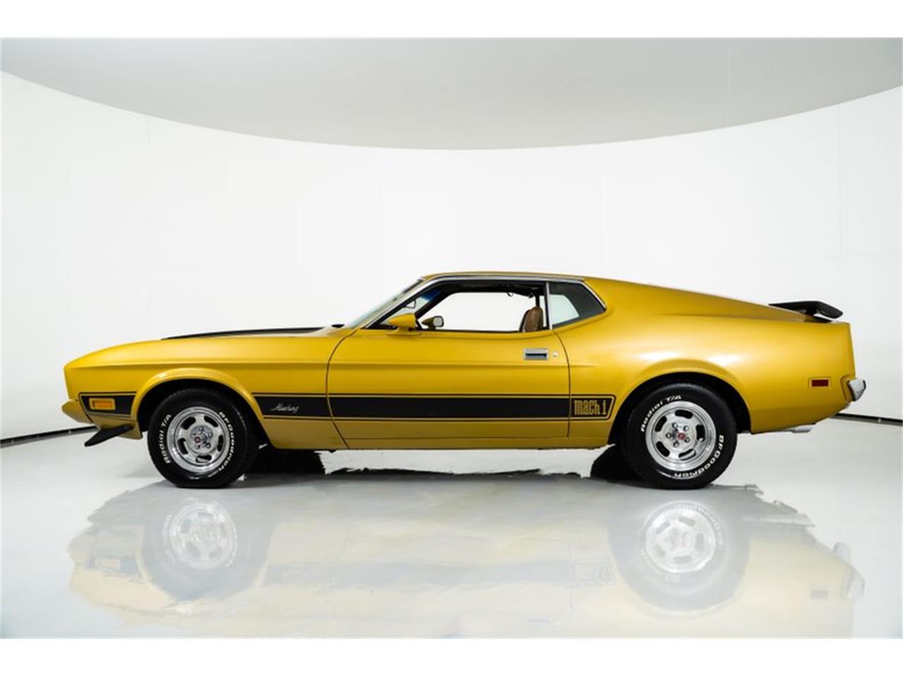 1973 ford mustang