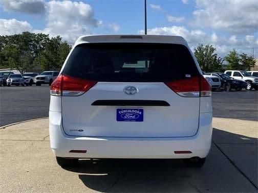 2011 toyota sienna base in tuscaloosa, alabama