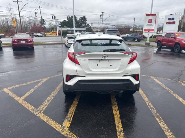2021 toyota c-hr xle