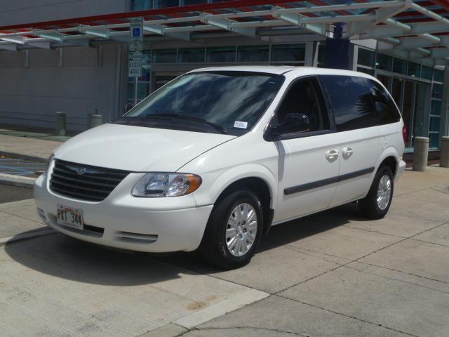 2006 chrysler town & country base for sale in honolulu, hawaii