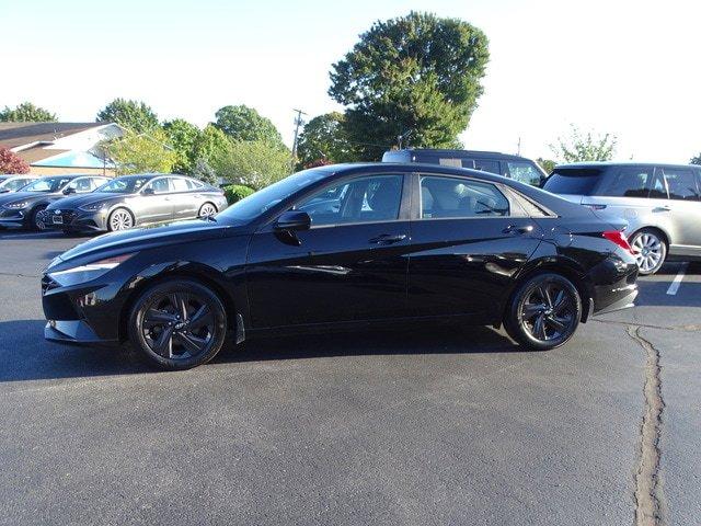2022 hyundai elantra sel