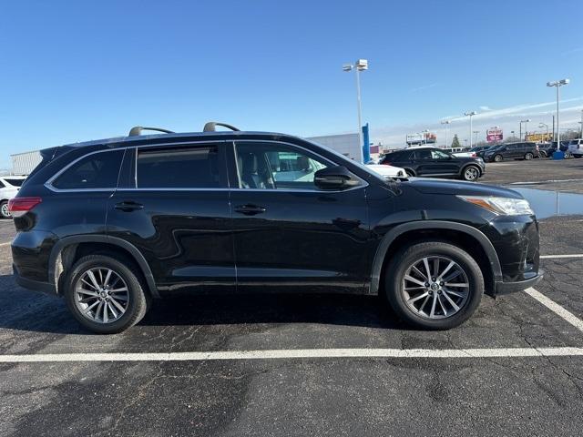2017 toyota highlander xle