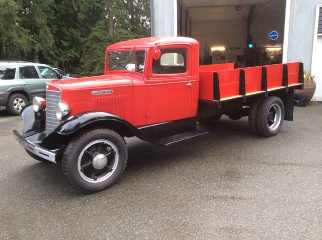 1934 1 1/2 ton international pick-up